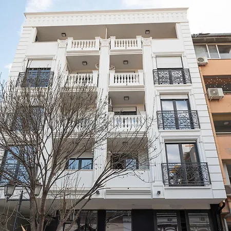 Apartment Elegant Downtown With Private Parking *