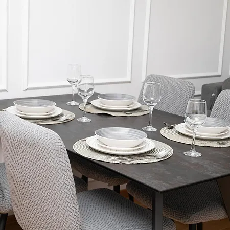 Elegant Downtown With Private Parking Apartment