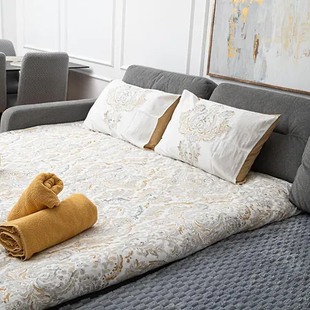 Elegant Downtown With Private Parking Appartamento Novi Sad